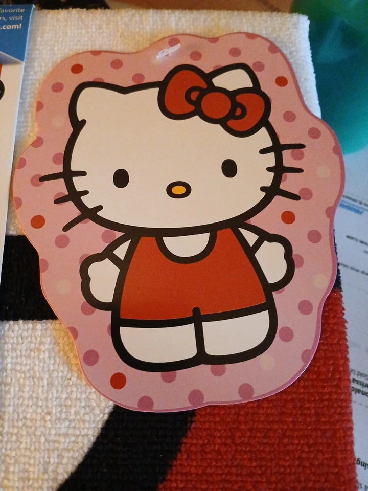 Toalla con forma para niños Hello Kitty, microfibra, 40x47 Foto 2 de 4