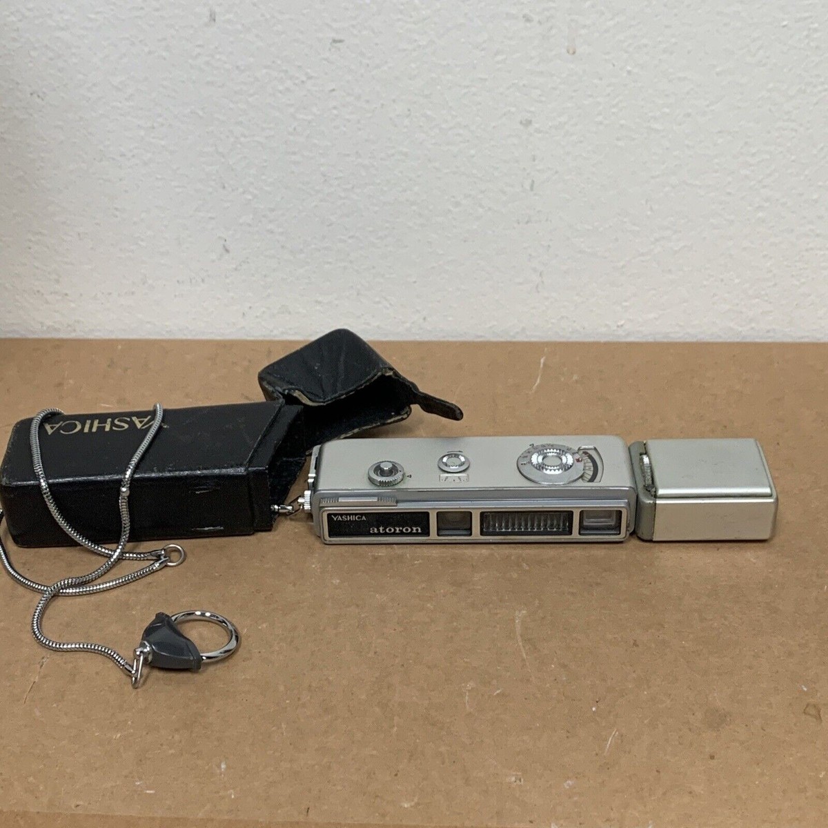YASHICA atoron ウルトラミニチュアカメラ Vintage Yashica Atoron Ultra Miniature Camera Spy Film Japan