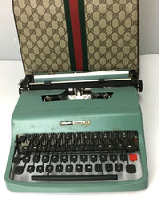 Olivetti Lettera 32 Typewriter with Gucci Logo Case Vintage Retro Antipue thumbnail