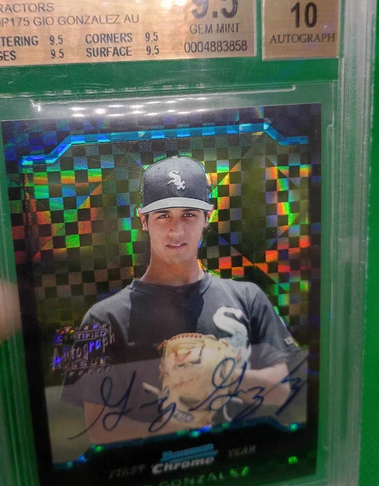 GIO GONZALEZ Rookie Autograph - 2004 Bowman Chrome X-FRACTOR SSP - BGS 9.5 / 10 - Image 2 of 3