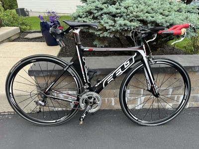 Felt B12 Triathlon Bike; Good Condition, Many Upgraded