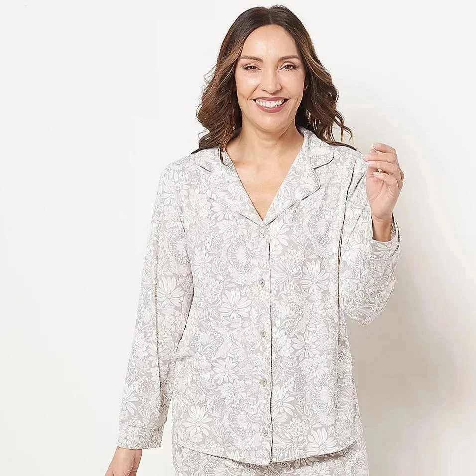 Isaac Mizrahi Live! Juego de pijama con cuello de muesca con detalle de tubería gris paloma L A470366 Foto 2 de 2