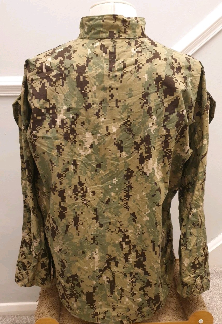 U.S. Navy SEABEES Camo Shirt Large UK Military Tactical Uniform