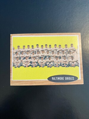 1962 TOPPS BASEBALL #476 ORIOLES TEAM!! $1 SHIPPING!!