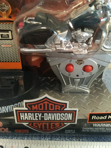 HARLEY DAVIDSON RADIO CONTROL 27 mhz "ROAD KING" MOTOR CYCLE - 2003 READ THE AD - Picture 3 of 11