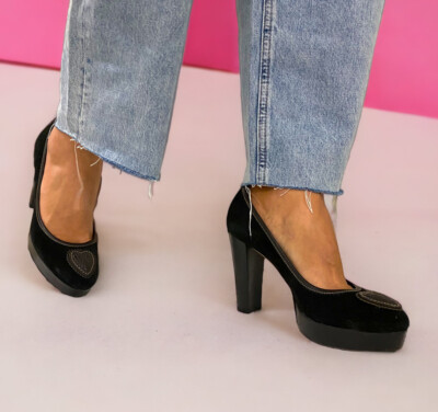 GUCCI Black Suede, Leather Heart Platform Pumps, Size 37.5 GUCCI Black Suede, Leather Heart Platform Pumps, Size 37.5