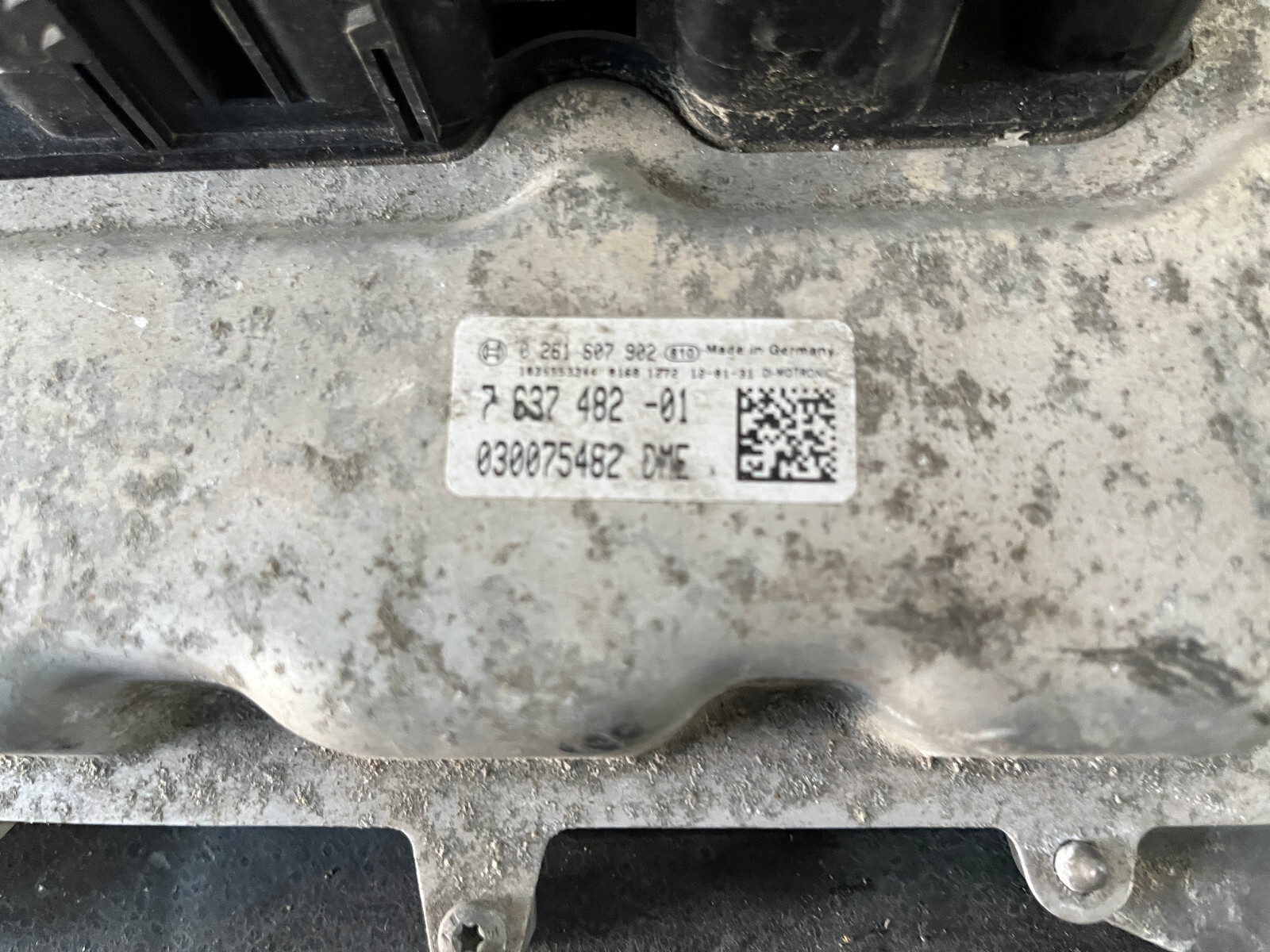 BMW 320i Bosch Engine Control Module OEM 8639594 Sj0260 for sale 