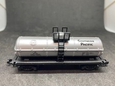 N Gauge Tank Car Southern Pacific Readers Digest Train Model