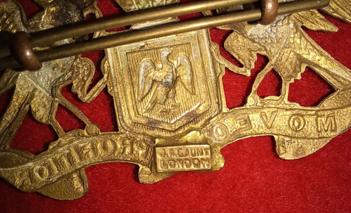 New Zealand N.Z. - 8th Mounted Rifles (S. Canterbury) Large Cap Badge, Gaunt - Picture 6 of 6