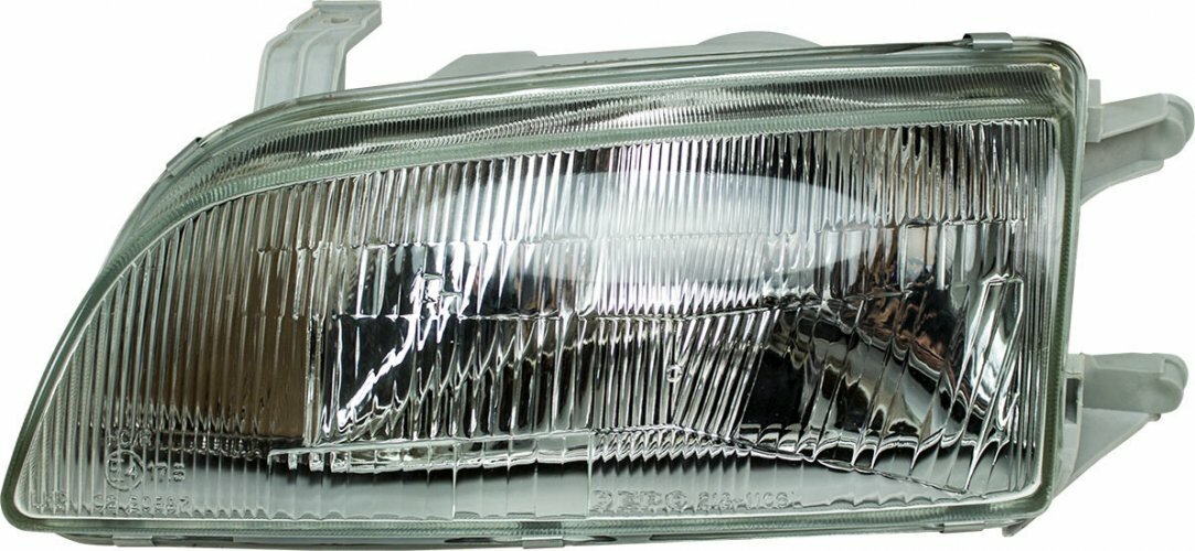 Phare avant gauche Suzuki Swift pour réparer un éclairage opaque au contrôle technique