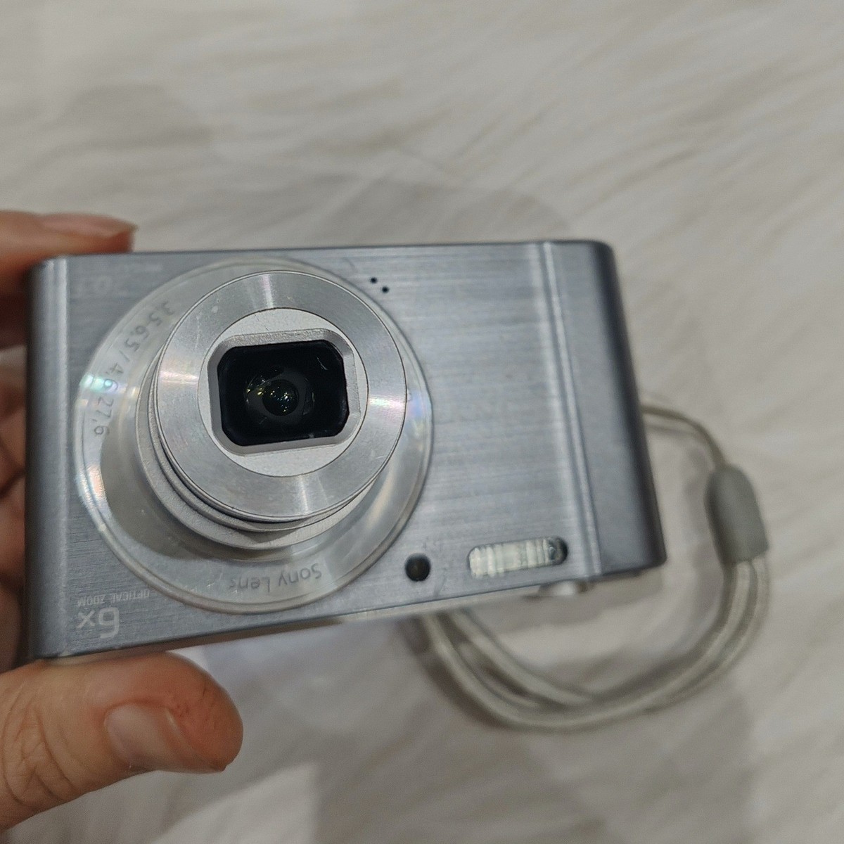 Sony Cyber-Shot DSC-W810 Digital Camera 20.1MP 6x Optical Zoom
