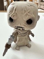 "Figura Marvel Funko Pop Thor Love & Thunder Gorr 3,75""". Cabezal bobble SIN CAJA.