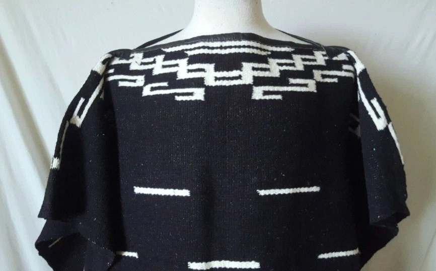 Poncho Clint Eastwood Espaghetti Lana Occidental - Réplica Icónica Trilogía Dólar Foto 4 de 4