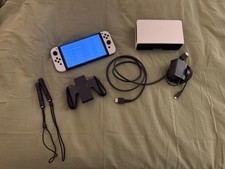 Nintendo Switch OLED Console 64GB White Bundle - HEG-001