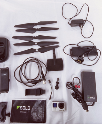 3DR Solo Smart Drone w / accessories and backpack / USA SHIPPING