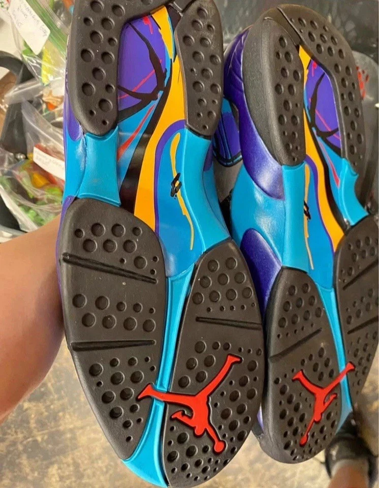 Talla 10 - Air Jordan 8 Retro 2025 Aqua Foto 2 de 4