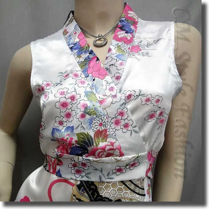 Regata japonesa quimono sem mangas floral cetim sedoso branca P/M/L/XL/2XL/3XL - Imagem 2 de 4