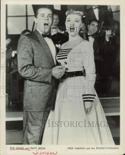 1958 Press Photo Singers Bob Sands and Patti Beems - hpp37828