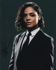 TESSA THOMPSON signed Autogramm 20x25cm MEN IN BLACK in Person autograph COA