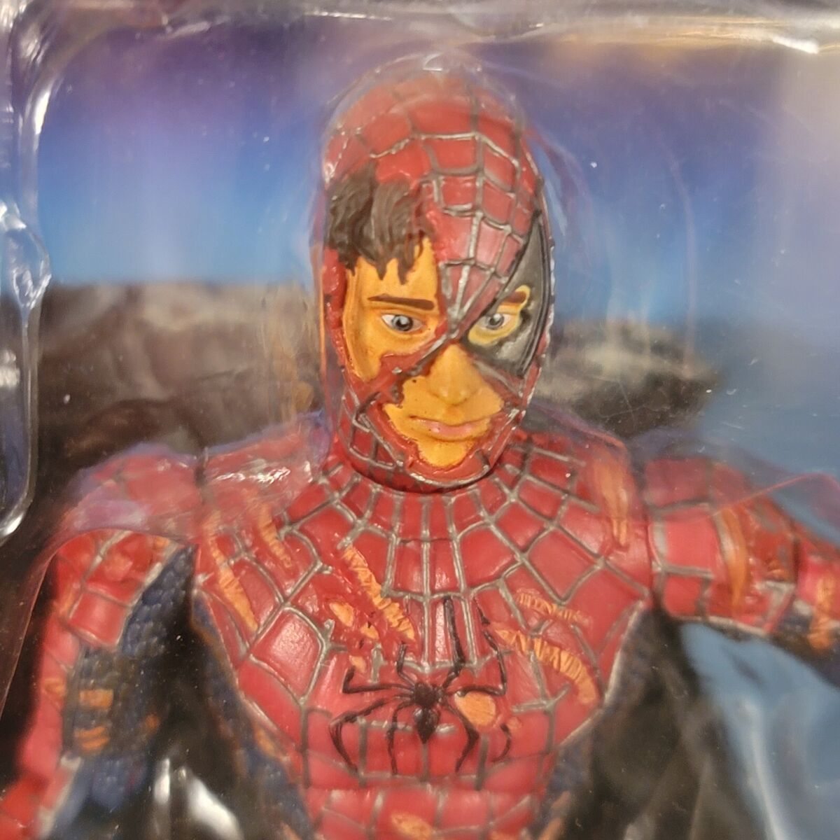 Marvel Toy Biz Spider-Man Series 1 Battle Ravaged Spider-Man Marvel Toy Biz Spider-Man Series 1 Battle Ravaged Spider-Man