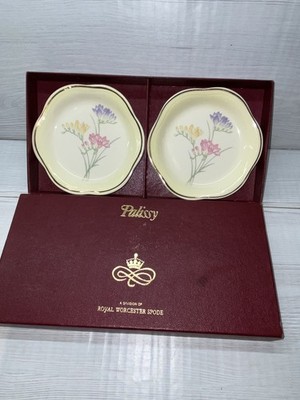 Royal Worcester Spode Palissy Pin Schmuck Geschirr Freesie Design x 2 Teller UK 