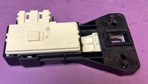 Samsung WW80K5410UW Waschmaschine Türschloss Schalter DC64-01538A