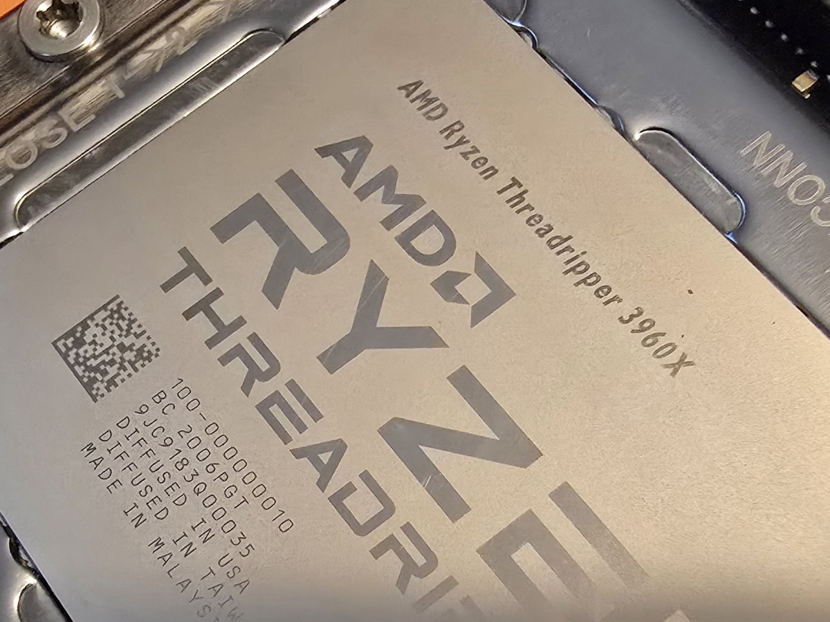 AMD Ryzen Threadripper 3960X 24-Core 3.8GHz Processor and Asus