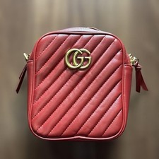 Borsa a tracolla Gucci trapuntata rossa autentica I0318440