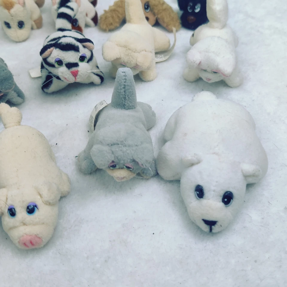 21 LIBRAS CACHORROS Mini Peluche Gato Perro Hipopótamo Mono Caballo Pulpo GALOOB Relleno Foto 3 de 4