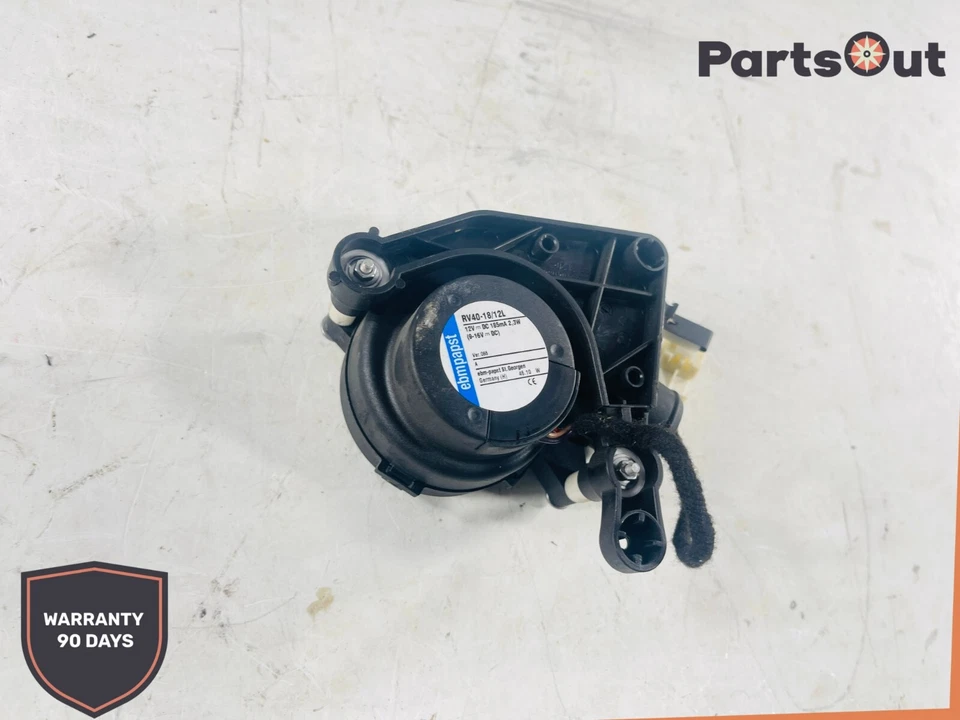 2012-2016 MERCEDES-BENZ E300 - Engine Module BOX FAN OEM - Image 2 of 4