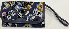 Vera Bradley CHARMONT MEADOW Trimmed Wristlet Great Condition 7 3/4"x4 3/4"
