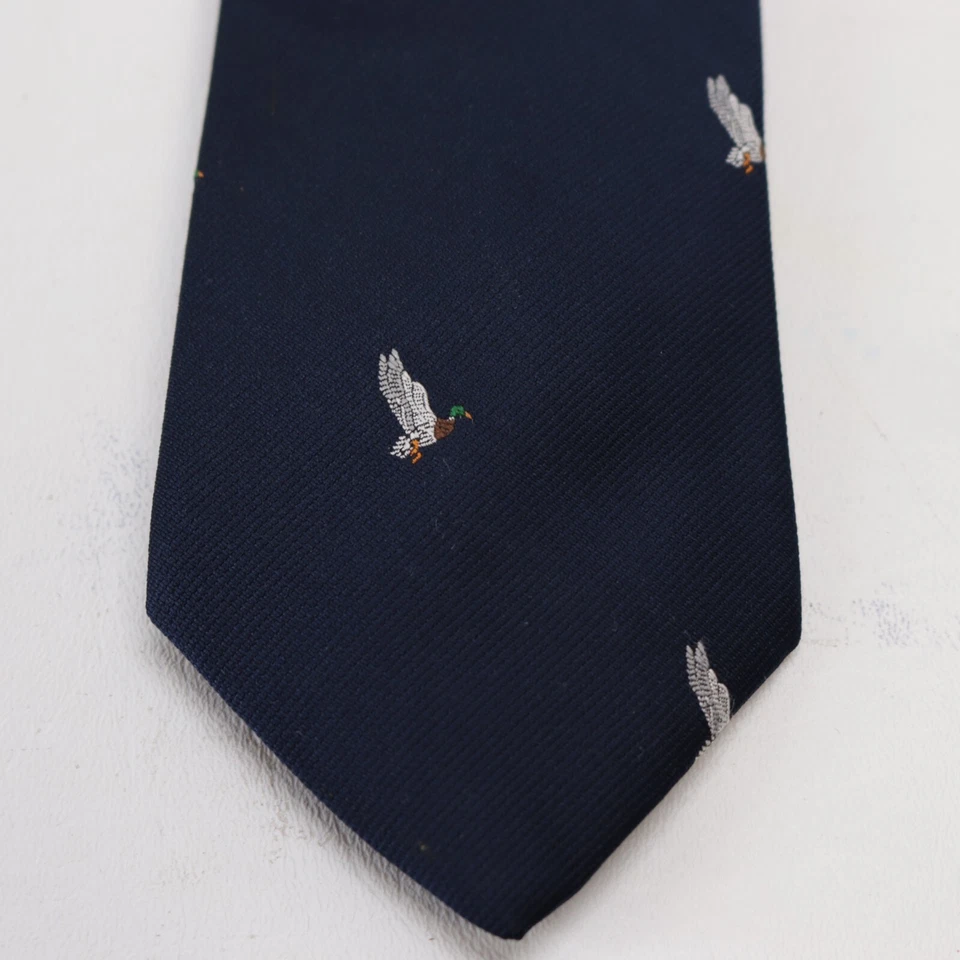 Corbata de Colección Federación Nacional de Vida Silvestre 57 en Azul Marino Patos Mallard Voladores Foto 2 de 4