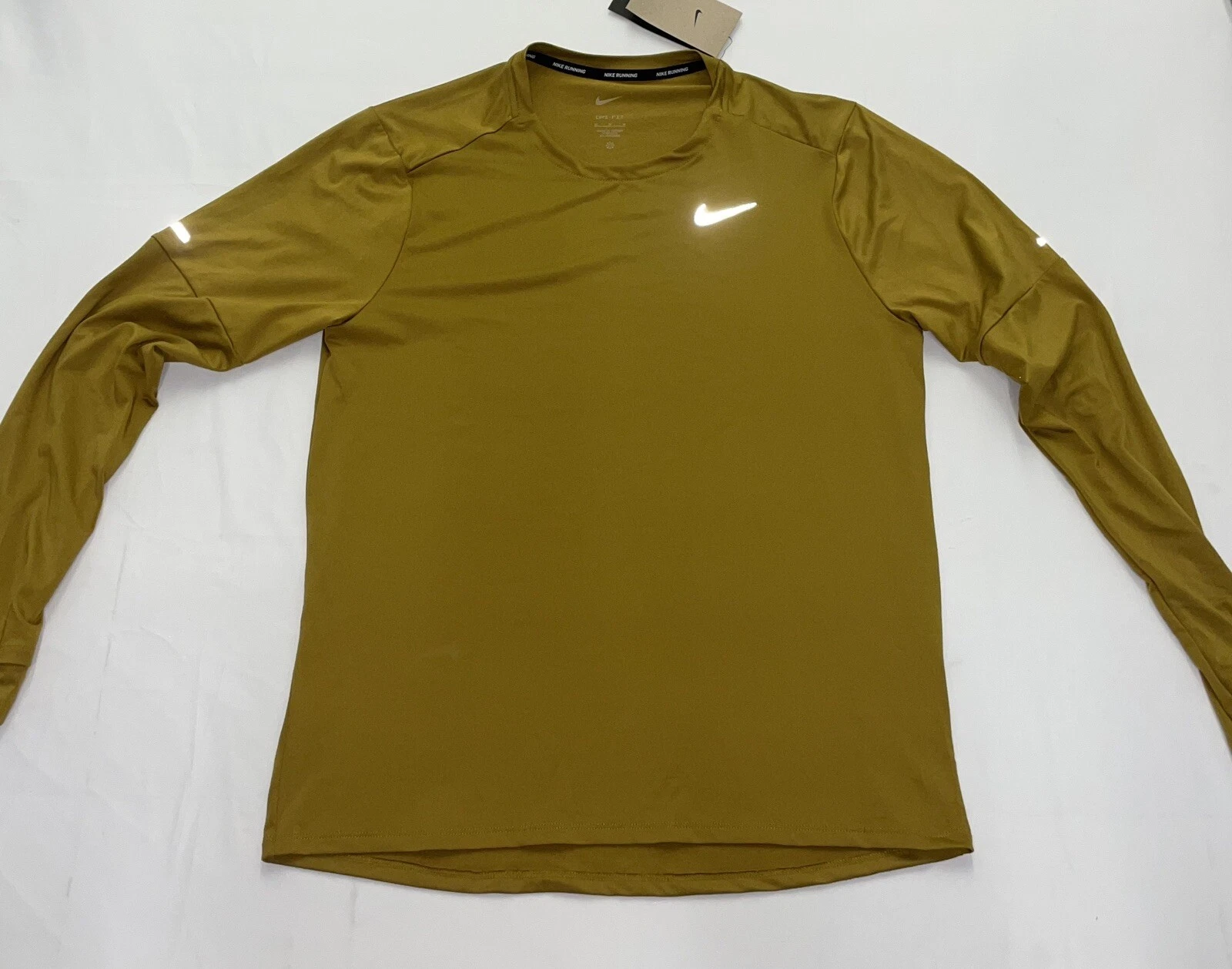 Nike Men's Dri-FIT Element Running Tshirt Size Medium ,,