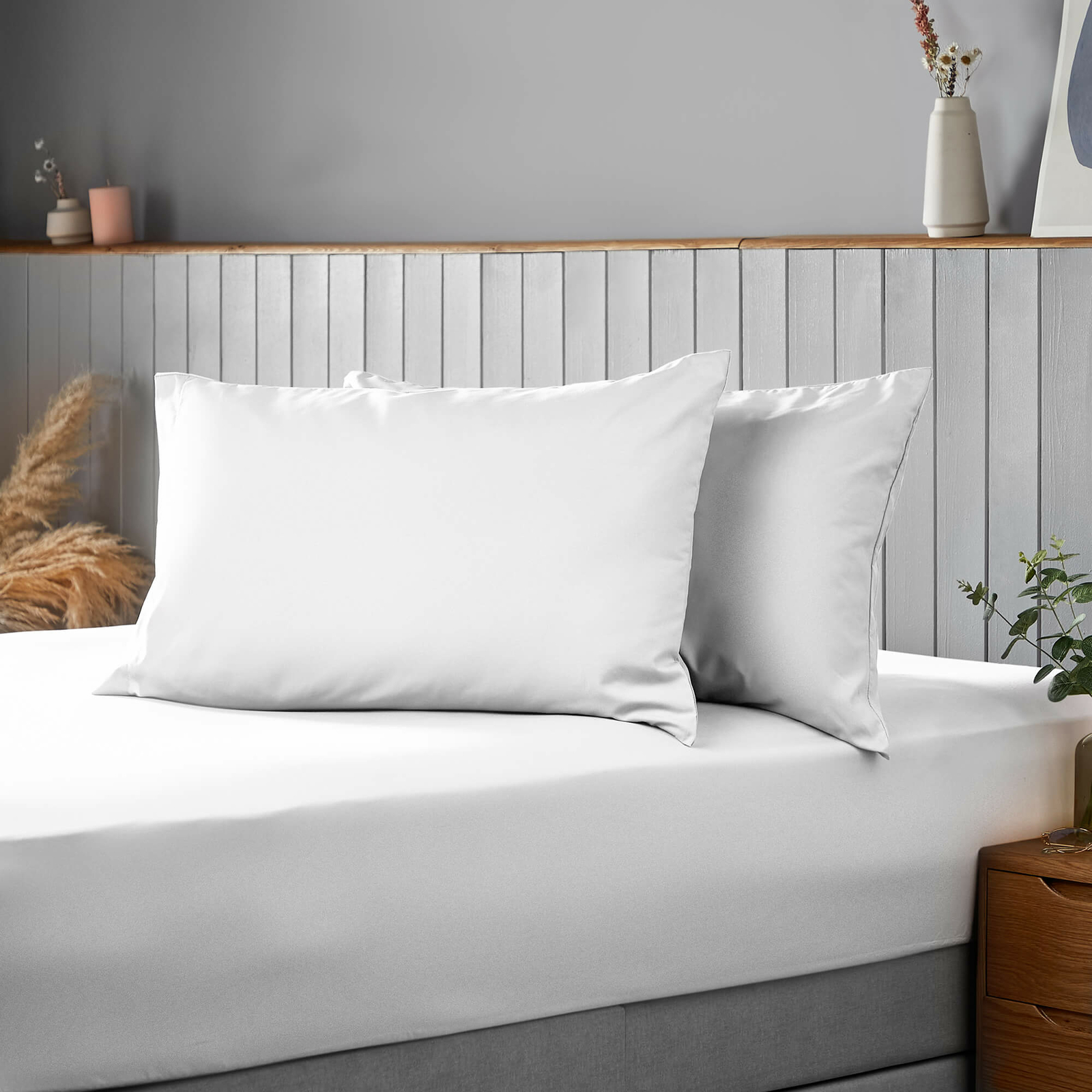 Silentnight Supersoft Pillowcase Pair White Flap Close Non Iron Easy Care