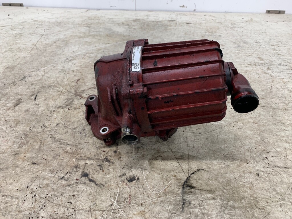 Mack MP7 Engine Crankcase Breather Oil Separator 22999818