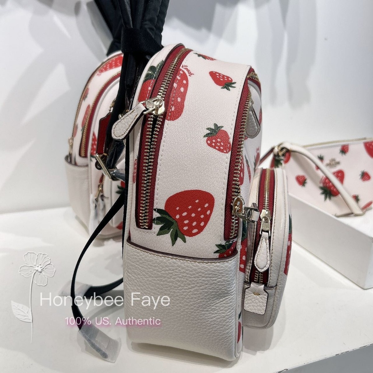 【新品未使用】COACHコーチ バックパック ミニリュック イチゴCH328 新品未使用】COACH/コーチ バックパック ミニリュック イチゴ