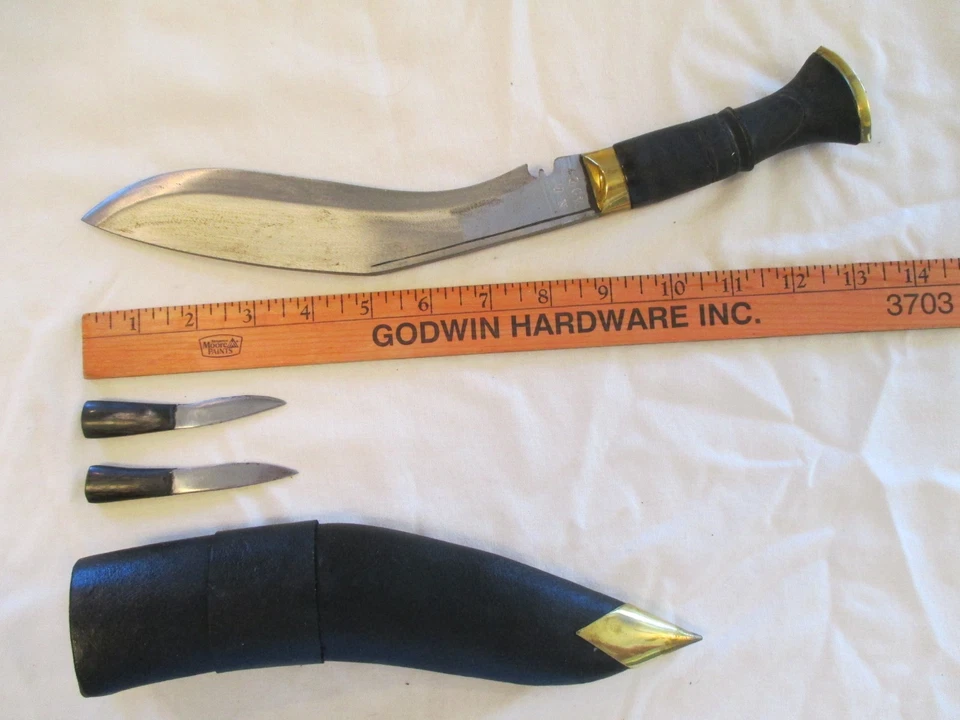 Vintage Nepal Kukri Knife In Sheath With Both Mini Blades 9 in. Leather Wrap. F5 - Image 2 of 4