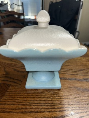 VTG. HULL #158 POTTERY LIGHT BLUE & WHITE  WEDDING CAKE BOX  1950 s EUC