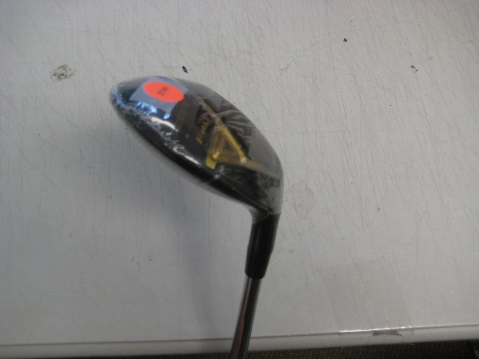 BRAND NEW Cobra F Max 28 degree 6 hybrid Project X regular steel NEW RH - Image 3 of 4