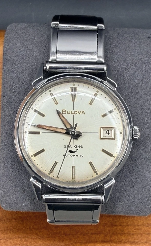 Reloj Bulova Sea King 1969 "Whale" 17 joyas fecha automática. Servicio reciente Foto 2 de 4