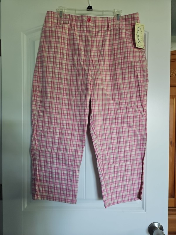 Basic Editions Plaid Stretch Capris Pink 16 NWT