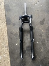 Suntour Mountain Bike Suspension Fork (skewer fitting)