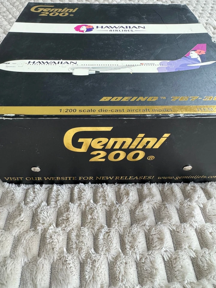РЕДКИЕ самолеты Gemini 200 Boeing 767-300 HAWAIIAN AIR, 1:200, 2009 версия - Изображение 4 из 4