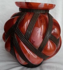 GROS VASE EN FER FORGÉ ET PÂTE DE VERRE ART DÉCO LORRAIN DAUM