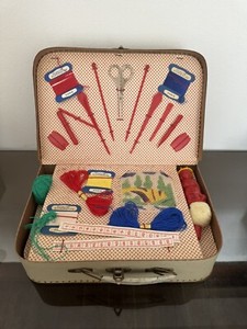Petite Valise Métal Vintage Pour Enfant – Jouet Des Années 50 – Déco Rétro