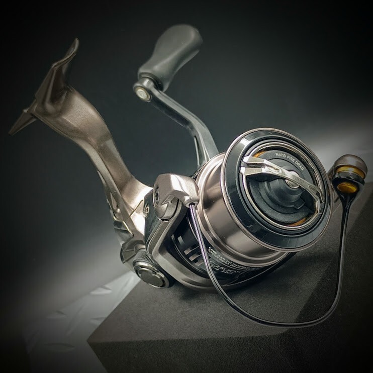 Shimano 17 Complex Ci4 C2500-s F4 HG Spinning Reel for sale