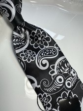 NWT VERSE 9 MULTI COLOR PAISLEY STYLE PRINT SILK DESIGNS NECK TIE HANKY