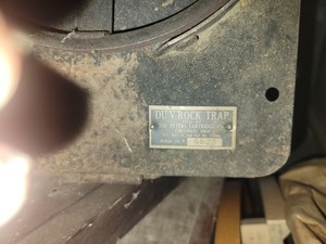 DUV ROCK TRAP THROWER FOR CLAY PIGEONS . PETER'S CARTRIDGE CO  1930