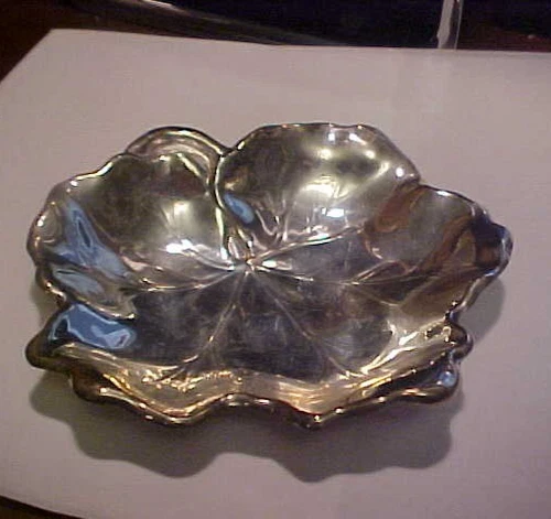 Vintage 5 1/4" REED & BARTON Solid Sterling Silver LEAF Candy Dish Bowl 81 Grams