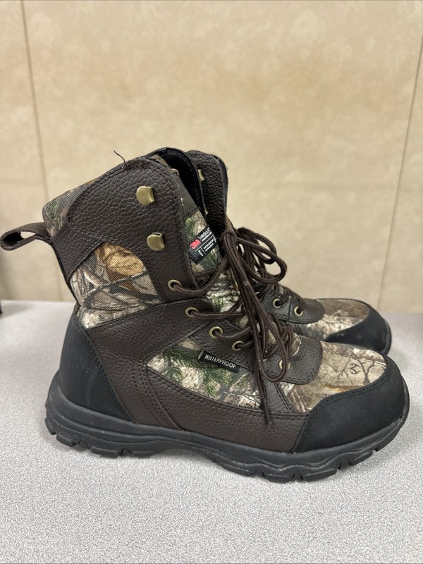 Herman Survivors 400 Gram Thinsulate Camo Size 9.5 Boots  Woman's